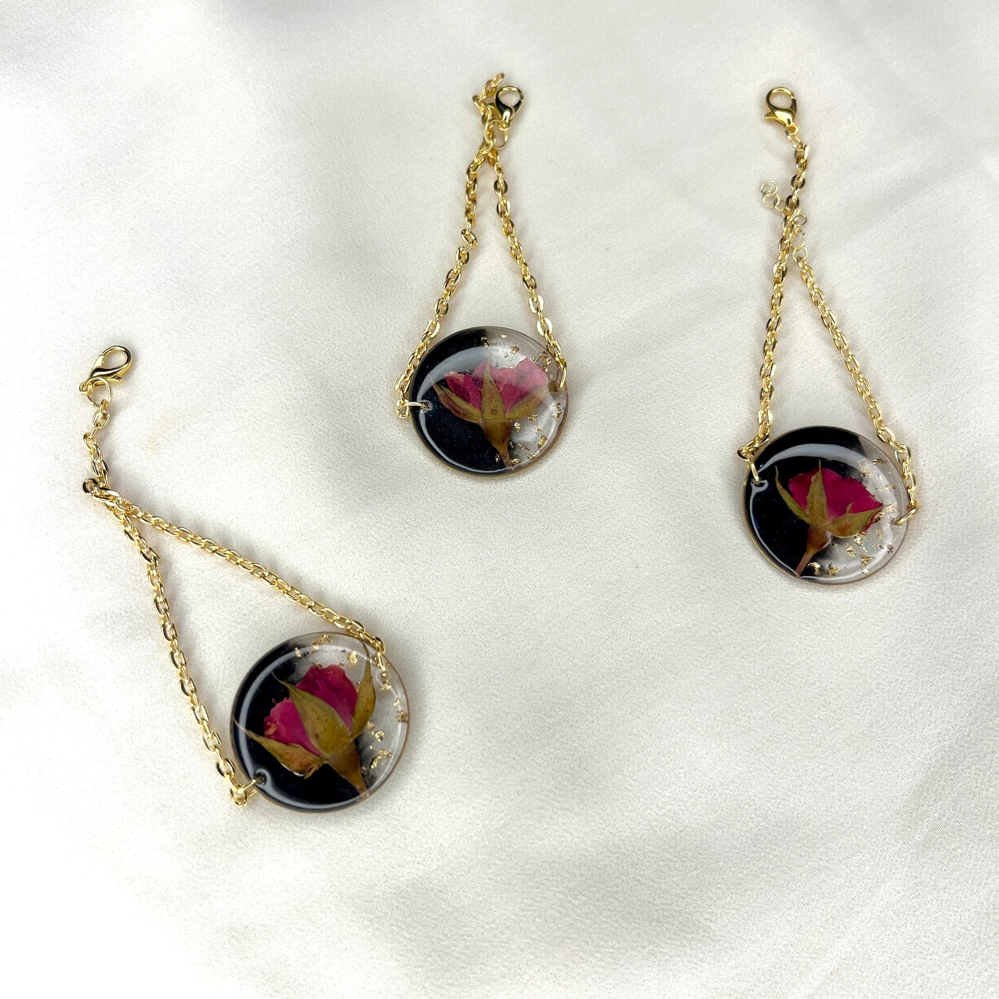 Handmade Real Rose Resin Anti-Tarnish Bracelet – Gold Chain Adjustable Jewelry