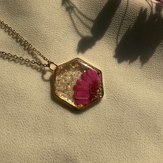 Pink Daisy Pendant – Real Flower Resin Necklace | Handmade Jewelry with Anti-Tarnish Chain