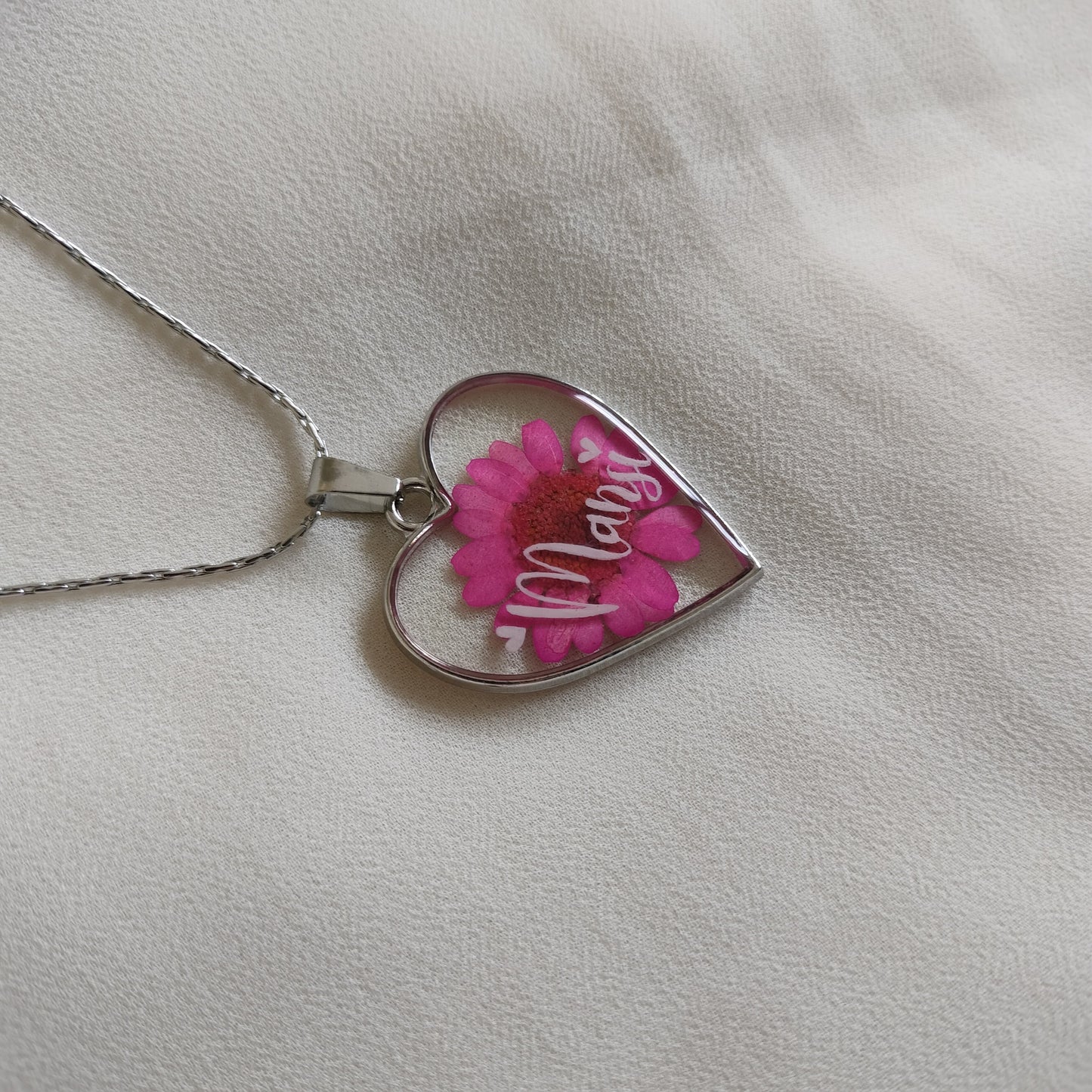 Personalized Handwritten Name Floral Heart Pendant Anti-Tarnish - Customisable