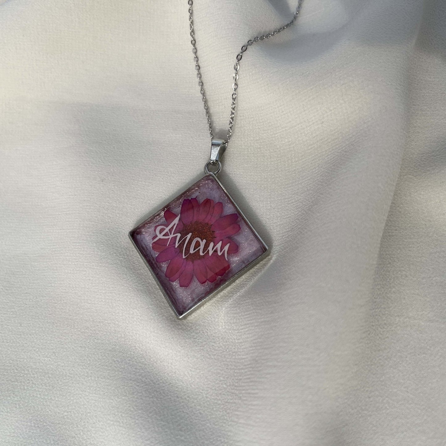 Personalized Handwritten Name Floral Heart Pendant Anti-Tarnish - Customisable