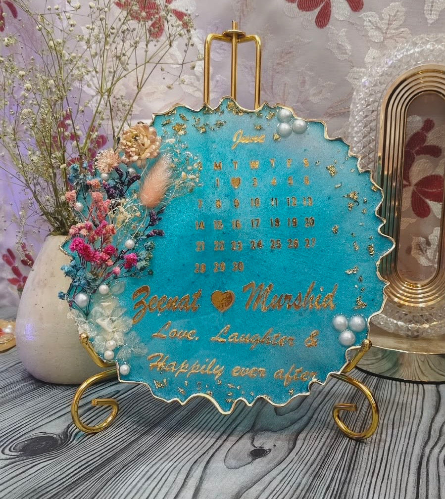Personalized 8 Inch Resin Wedding Plate with Stand | Preserve Your Flowers Forever | Custom Nikah & Couple Name Keepsake