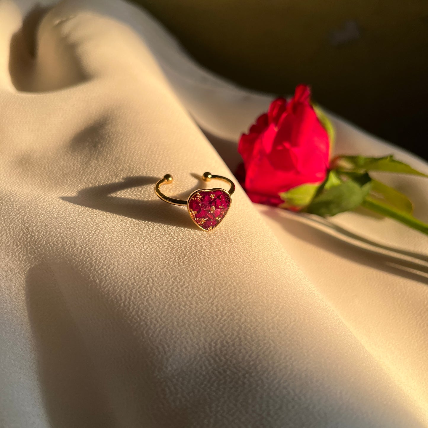 Real Rose Adjustable Stainless Steel Heart Ring - Customizable