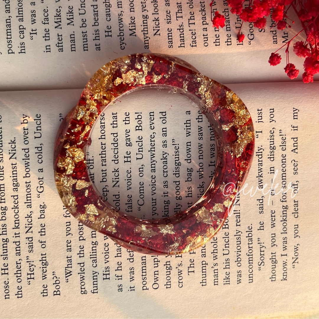 Comming soon - Square Red flower kada single