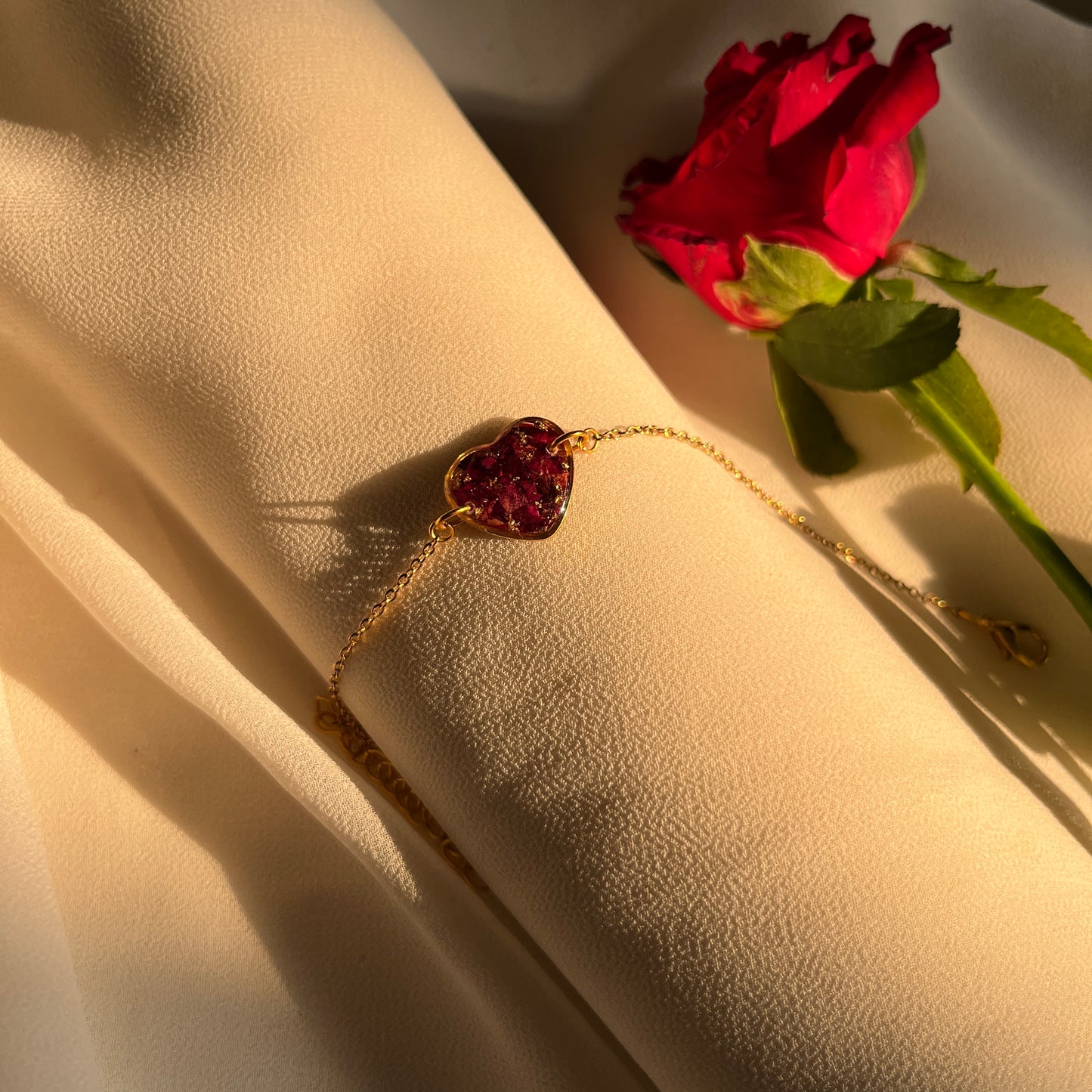 Real Rose Heart Anti-Tarnish Bracelet - Customizable