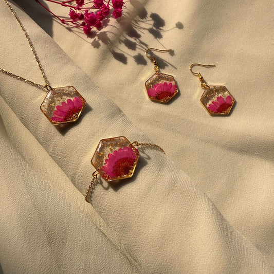 Real Pink Daisy Jewelry Anti-Tarnish Set for Women – Handmade Pendant, Bracelet & Earrings