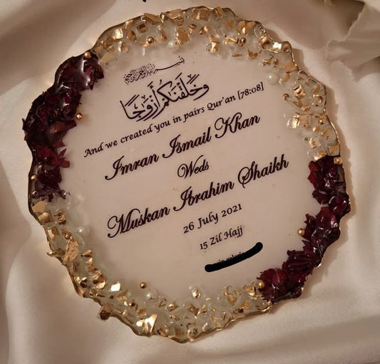 Personalized 8 Inch Resin Wedding Plate with Stand | Preserve Your Flowers Forever | Custom Nikah & Couple Name Keepsake