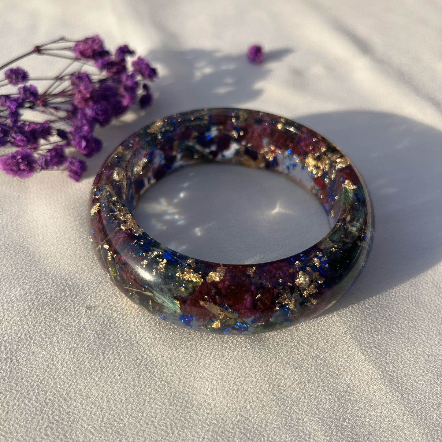Thick kada purple flower