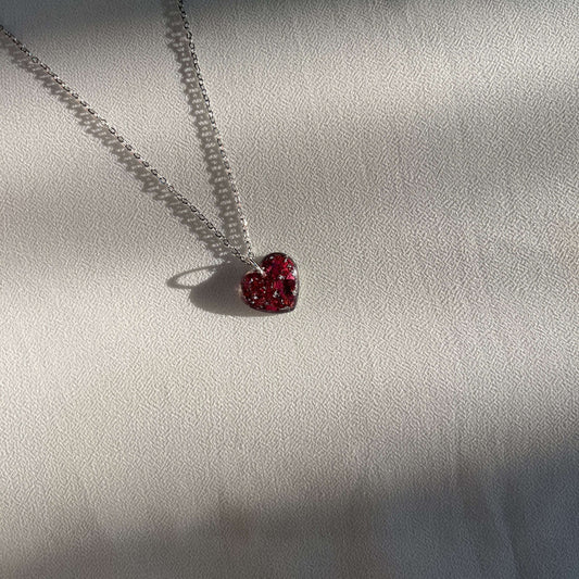 Minimal Rose Pendant – Real Rose Resin Necklace | Handmade Floral Jewelry with Anti-Tarnish Chain