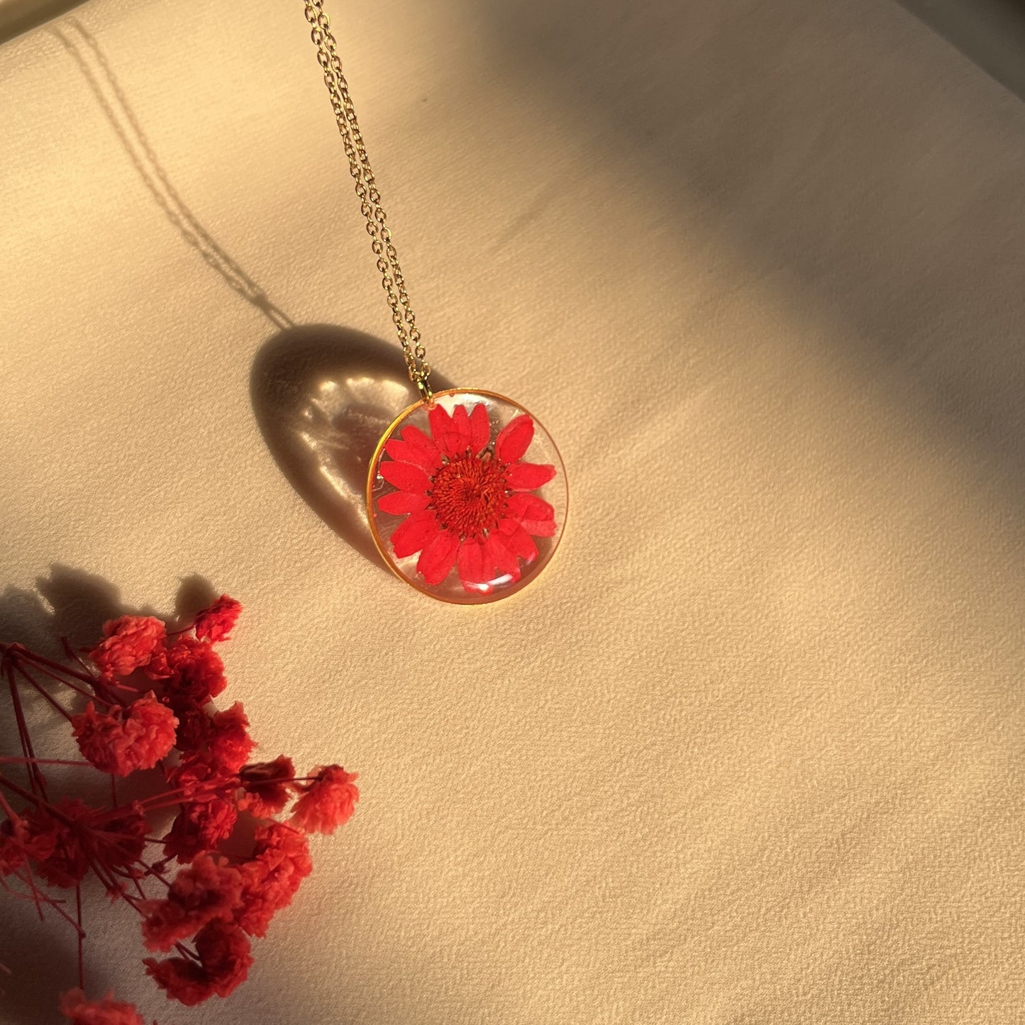 Real Red Daisy Necklace – Handmade Resin Pendant | Anti-Tarnish Chain