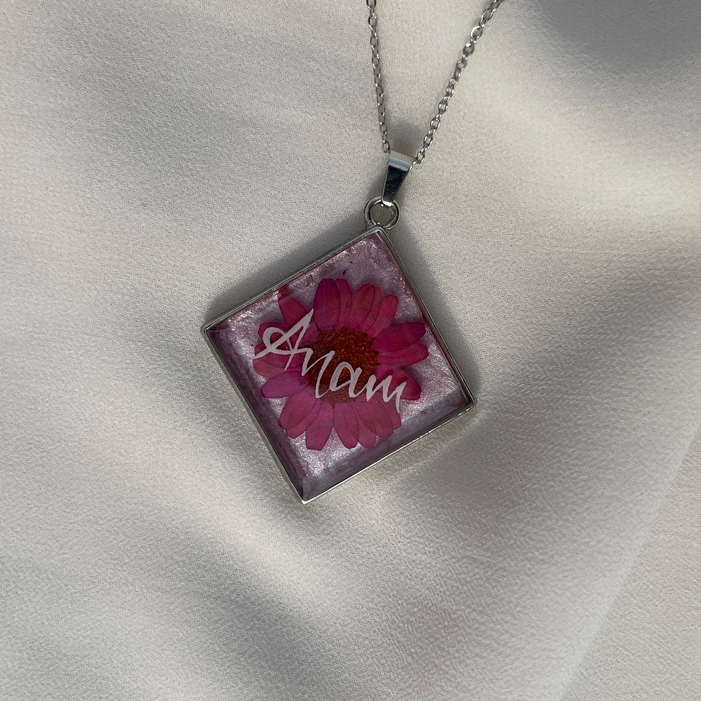 Personalized Handwritten Name Floral Heart Pendant Anti-Tarnish - Customisable