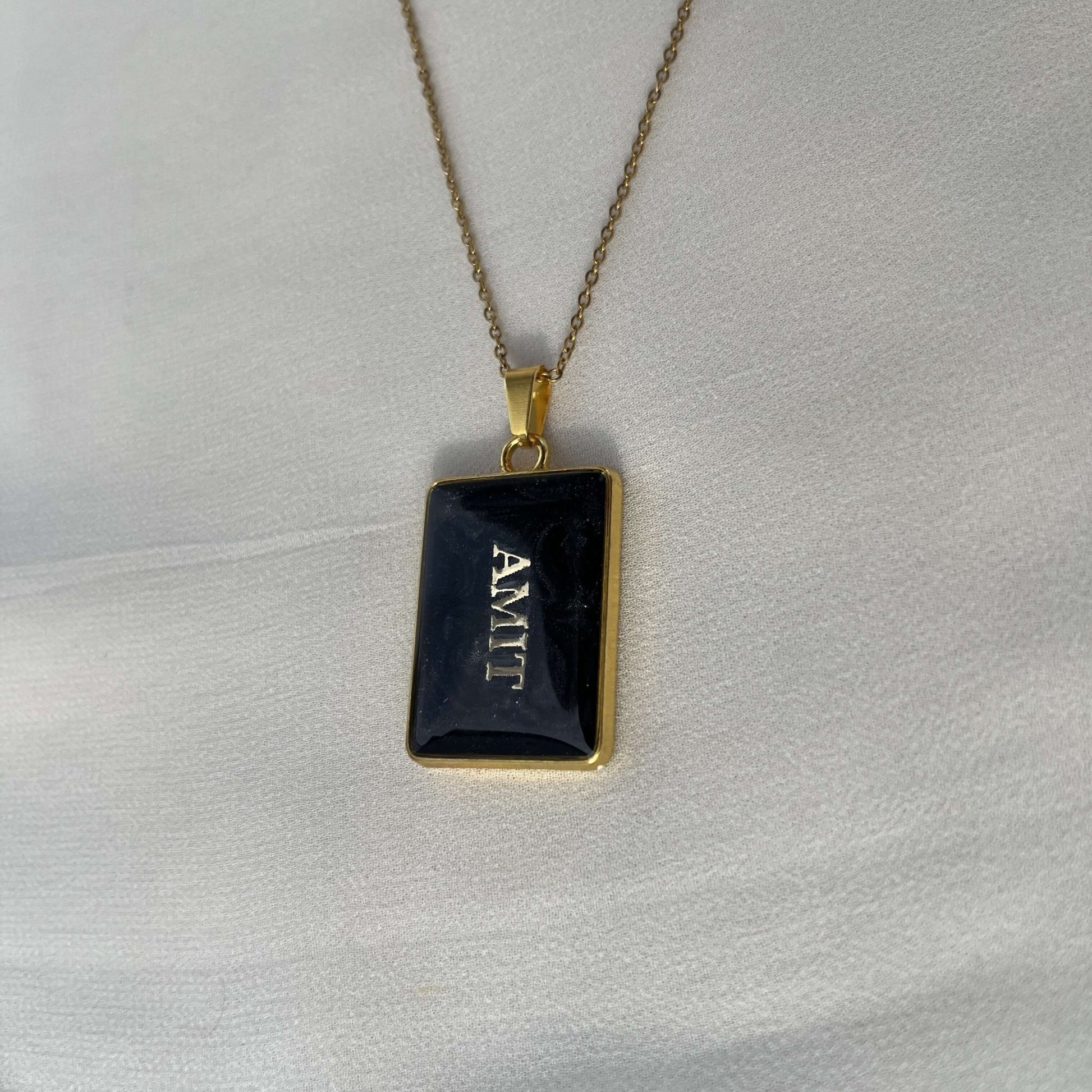 Personalised custom resin name pendants 